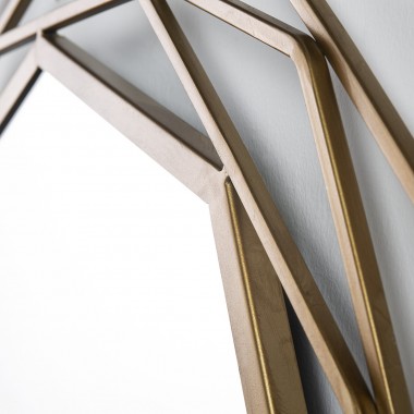 Espejo de pared octogonal con marco de metal lacado en oro
