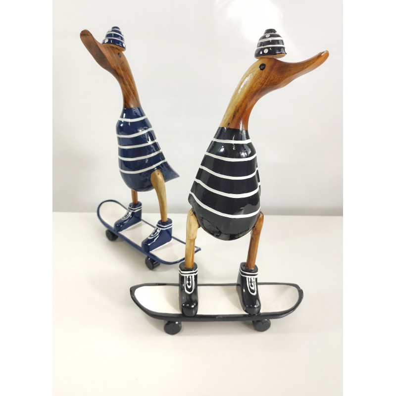 Figuras de ocas artesanales de madera de estilo skater