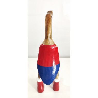 Figuras de ocas artesanales de madera pintadas a mano como Wonder Woman.