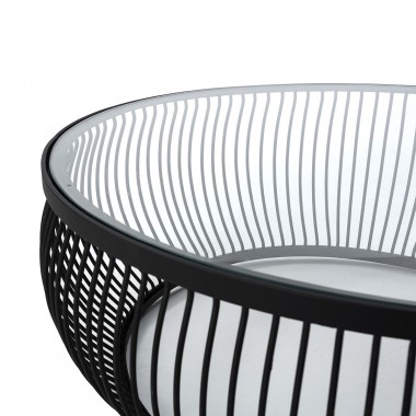 Mesa de centro redonda con estructura de metal lacada en negro y sobre de 93 cm de diámetro de vidrio.