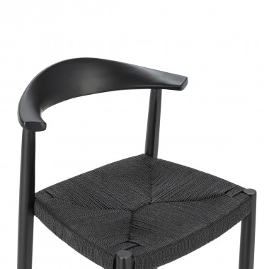 Taburete alto o silla de bar con estructura de madera de haya lacada en negro y asiento de cuerda de papel negra.