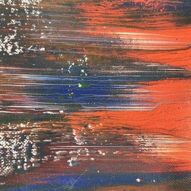Pintura abstracta multicolor donde predomina el naranja