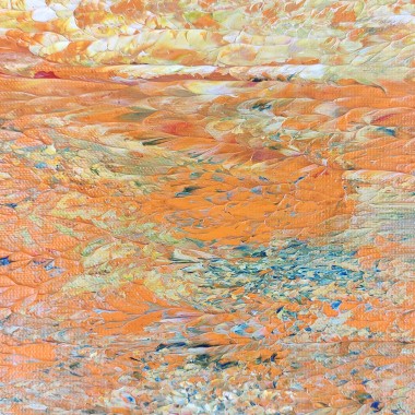 Lienzo abstracto multicolor donde predominan las tonalidades verdes, naranjas y amarillas
